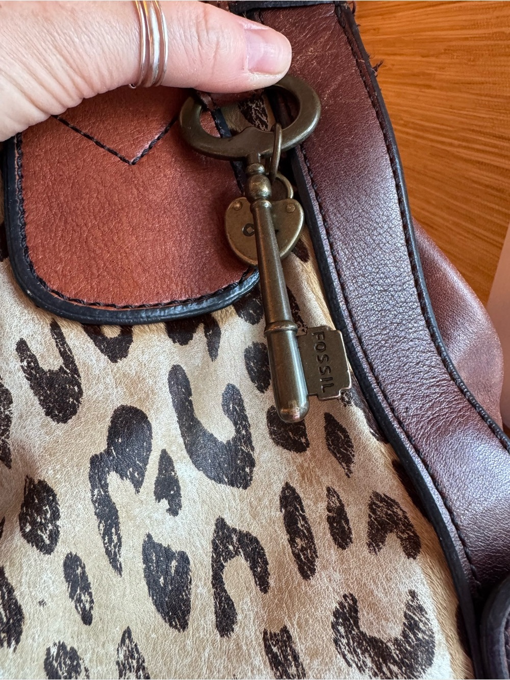 Vintage Fossil bag - Picture 10 of 16